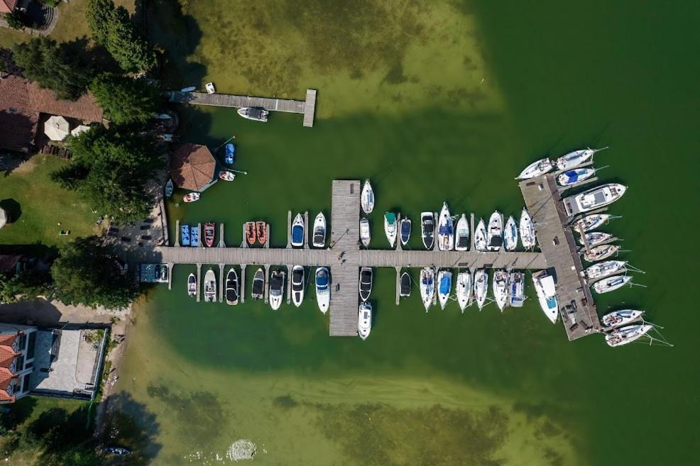 Marina Lester Club Rydzewo Buitenkant foto